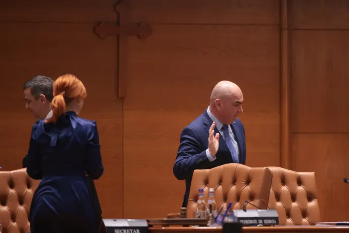 Már az elnök is a koalíciós partnerek összebékítésén dolgozik, nem tudni, mikor jön ki a reformcsomag