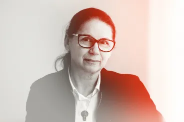 Enyedi Ildikó: Magányosan és neurotikusan gubbasztunk az ezerszínű valóság közepén