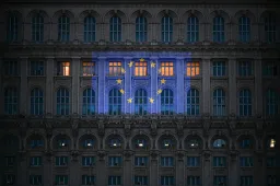 Külső kényszerek vagy belső döntések? Megjegyzések a komprádor állam romániai értelmezéséhez