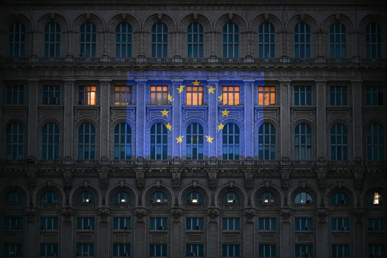 Külső kényszerek vagy belső döntések? Megjegyzések a komprádor állam romániai értelmezéséhez