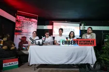 A „Tiszántúlon” rekedt embereket is bevinné a parlamentbe a Kutyapárt