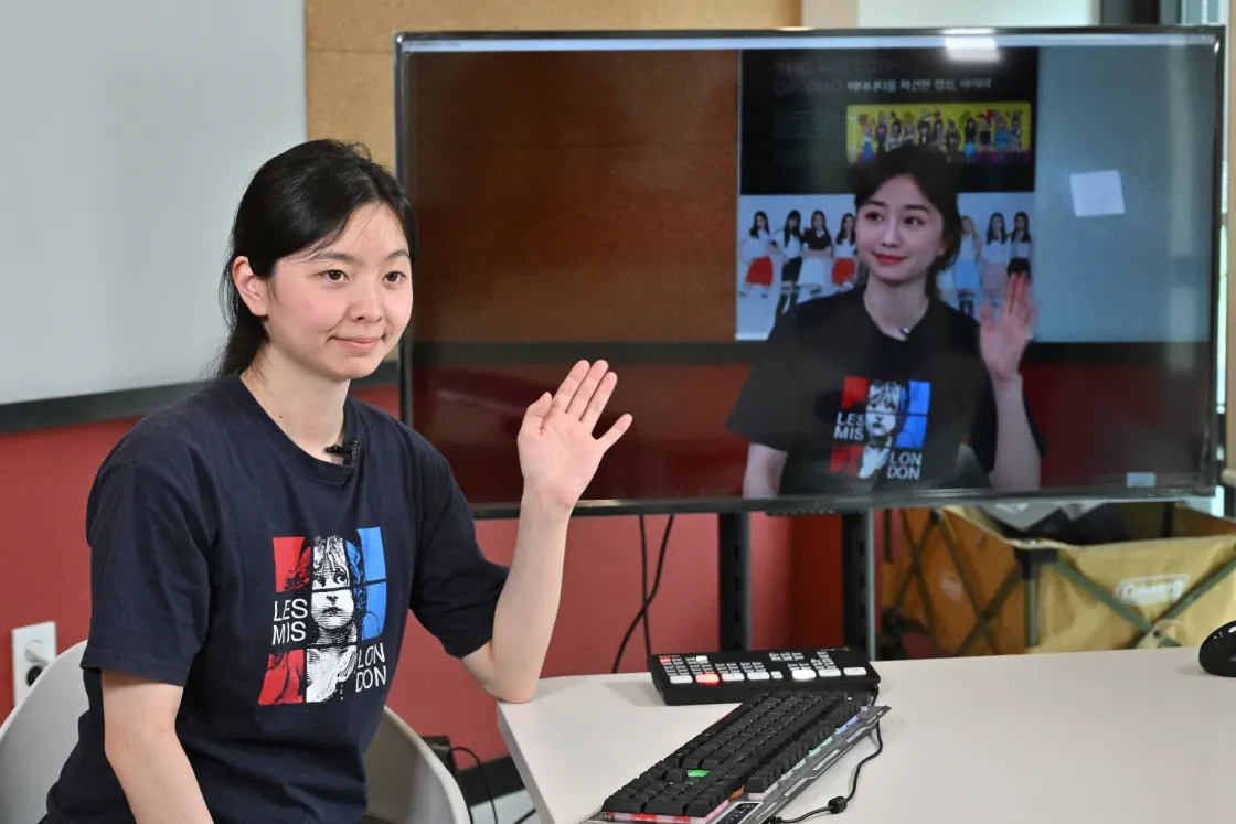 Kevesebbre értékelik a munkában mesterséges intelligenciát használó nőket, mint a férfiakat