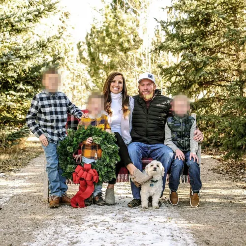 Az ügyészség szerint fentanillal mérgezte meg a férjét, a családja szerint a légynek sem ártott volna Kép