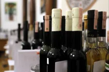 A bor után a pálinkából is adómentes céges ajándékot csinál a kormány