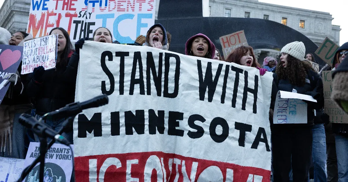 Ne finanszírozzátok az ICE-t! – New Yorktól Los Angelesig diákok tömegei vonultak utcára