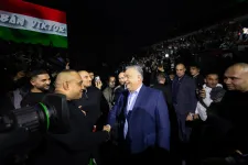 Orbán Hatvanban bejelentette: felélesztik a Rábát, újra lesz teherautó-gyártás Győrben