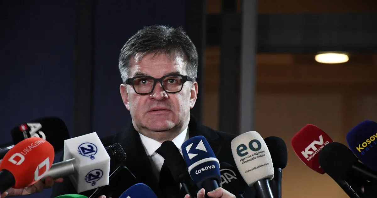 Lemondott a szlovák miniszterelnöki tanácsadó, miután kiderült: benne van az Epstein-aktákban