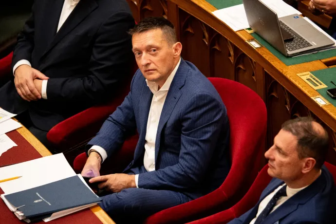 Egy év alatt 246 millióval nőtt Rogán Antal és felesége megtakarítása