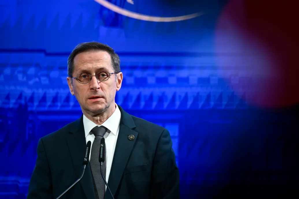 Varga Mihály megvált sötétpej lovától