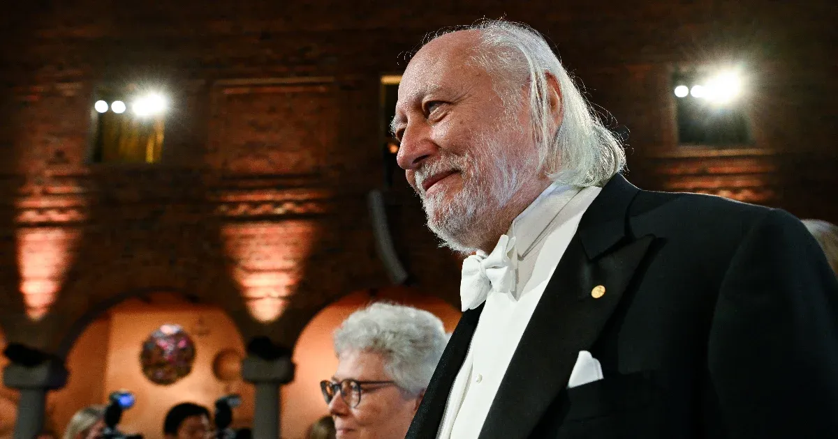 Díszpáholyból nézte meg Krasznahorkai László a Barcelona egyik meccsét