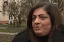 „Nem vezényelt senki és nem vagyok bűnöző” – reagálta a Lázárinfón tiltakozó nő, akit Orbán lebűnözőzött