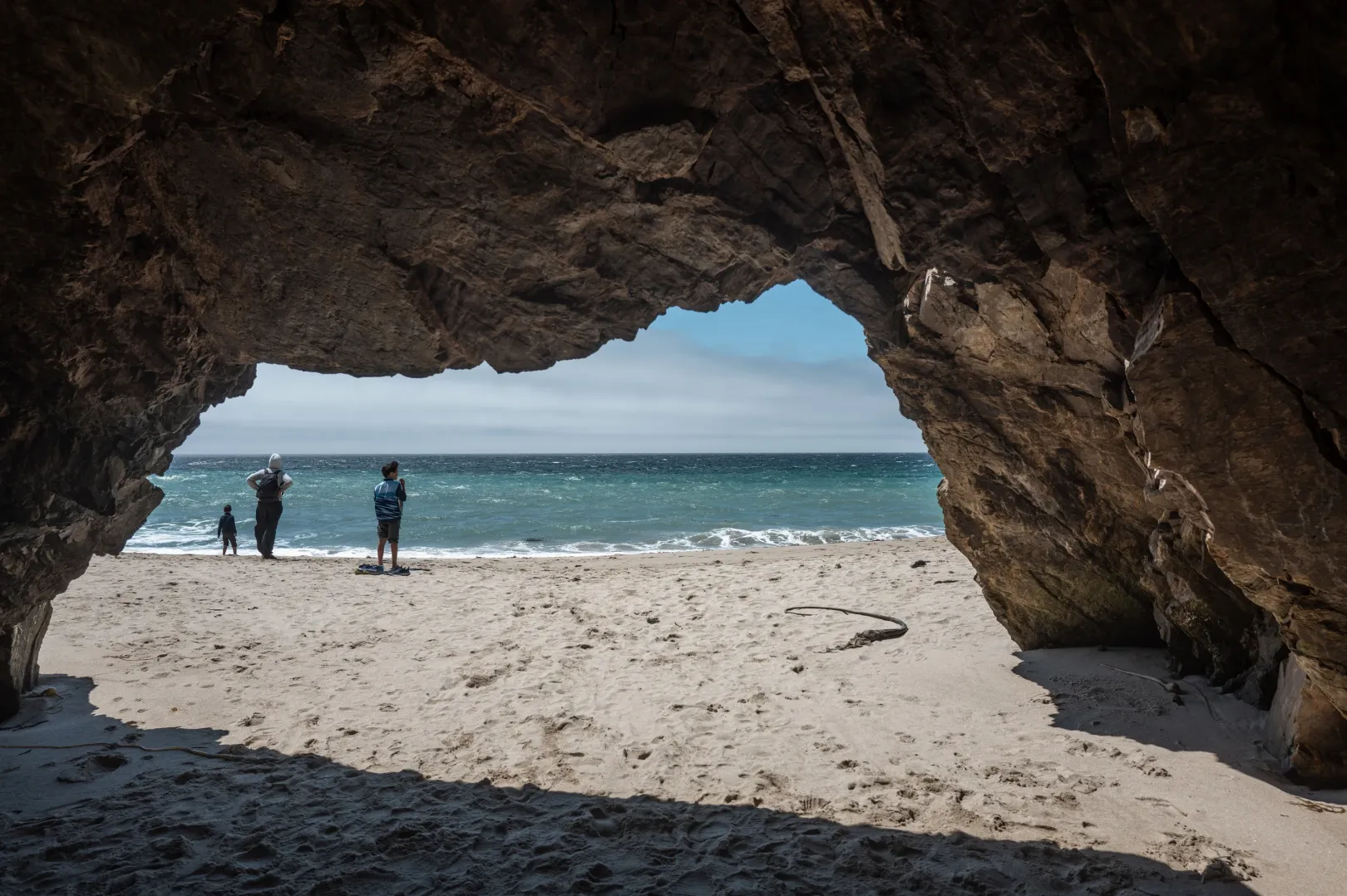 A Pacific Coast Highway melletti szabad óceánpartszakasz – Bődey János / Telex