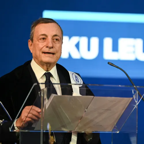 A volt olasz miniszterelnök szerint a globális rend megszűnt, az EU-nak pedig föderációvá kell válnia Kép