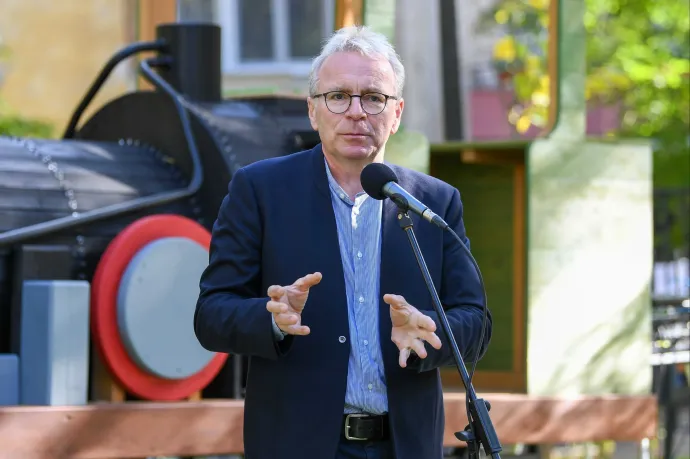 Kovács Gergely: Pokorni sofőrje havi 32 ezerért bérel egy 35 négyzetméteres önkormányzati lakást az Orbánhegyi úton