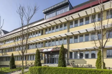 Minden pénz megvan, állítja a győri cég, amelyet a polgármester a lakáskassza kiürítésével vádol