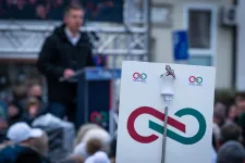 Bloomberg: sok befektető a Tisza Párt győzelmére számít a választáson