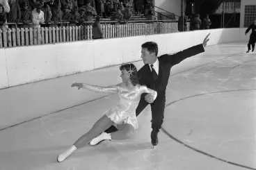 „A szovjet csapatnak sem volt ilyen harsogóan ízléstelen dekorációja, mint a magyaroknak”