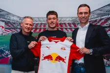 A magyar válogatott Redzic Damir a Red Bull Salzburgba igazolt