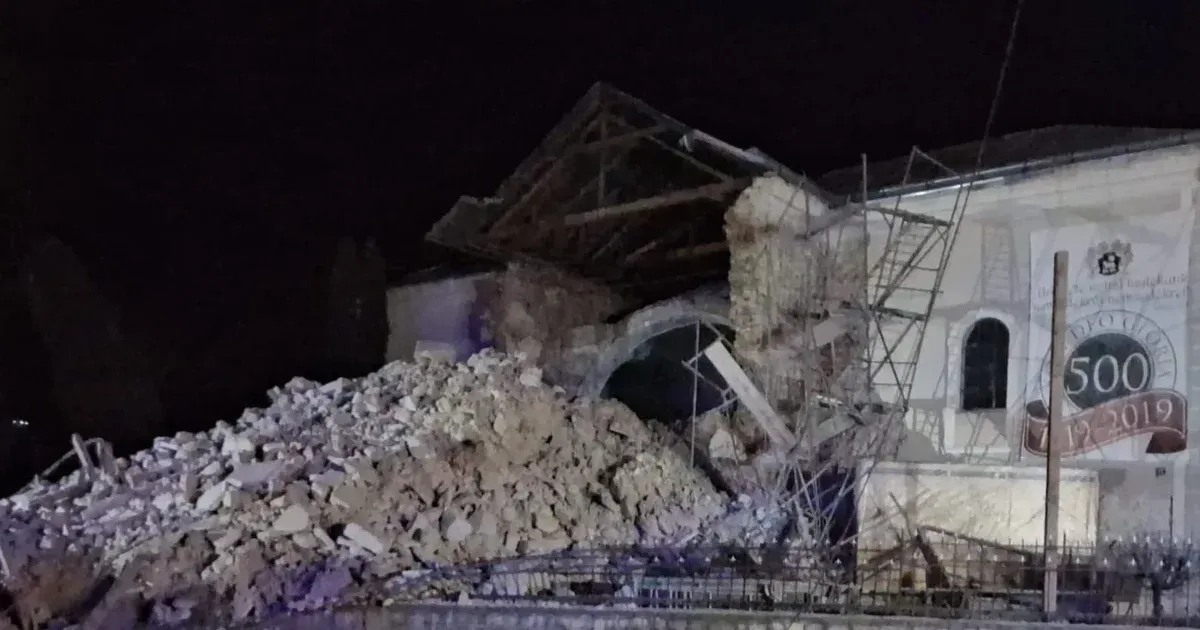 Összeomlott egy templom az erdély Szilágycsehiben