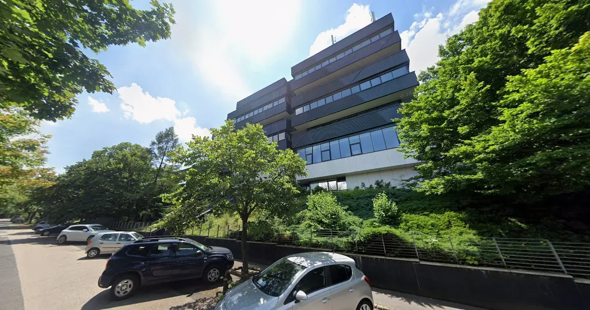 Puritán irodaházat keresett az Iparkamara, végül Nagy Márton bátyjának érdekeltségi köréből vett egyet