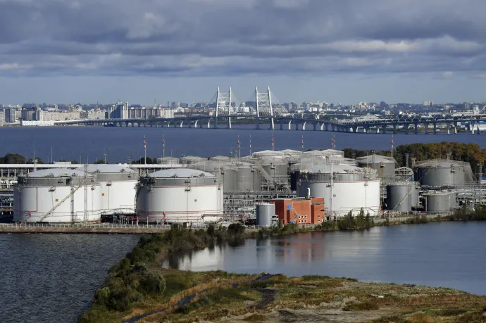 Olajfinomító Szentpétervár mellett 2025. szeptember 26-án – Fotó: Olga Maltseva / AFP