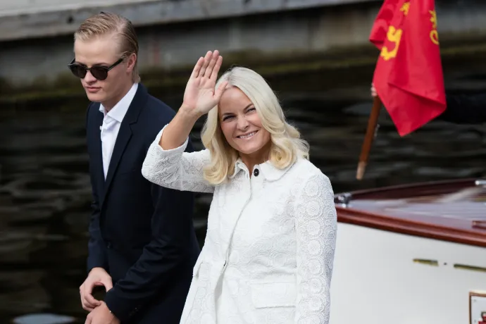 Mette-Marit hercegné és fia, Marius 2016-ban Trondheimben – Fotó: Ragnar Singsaas / Getty Images