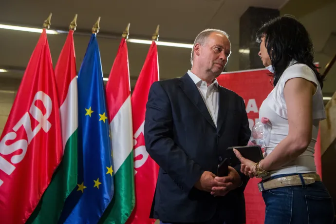 Szanyi Tibor még az MSZP színeiben, az MSZP és a Párbeszéd EP-választási eredményváróján, Budapesten, a Villányi úti konferenciaközpontban, 2019. május 26-án – Fotó: Balogh Zoltán / MTI