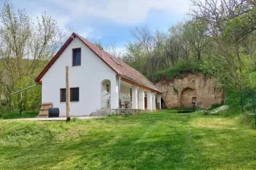 Felkészültél erre a pompás, tökéletes pihentető környezet kínáló ozorai házra?