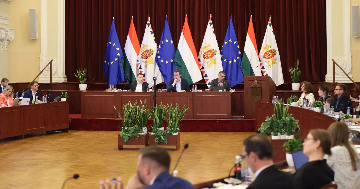 A bíróság is felhúzta magát a kormányrendeleten: jogellenes, alkotmányellenes, visszaható hatályú