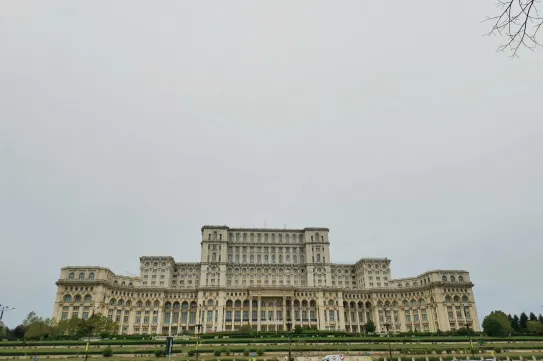 A komprádor államon túl: növekedési modellek a 2000 és 2024 közötti politikai ciklusban