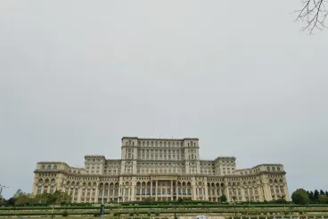 A komprádor államon túl: növekedési modellek a 2000 és 2024 közötti politikai ciklusban