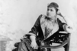 A pesti luxuskurtizán, akinek a lába előtt hevert az arisztokrácia, ő mégis egy pocsék író miatt lőtte át a tüdejét