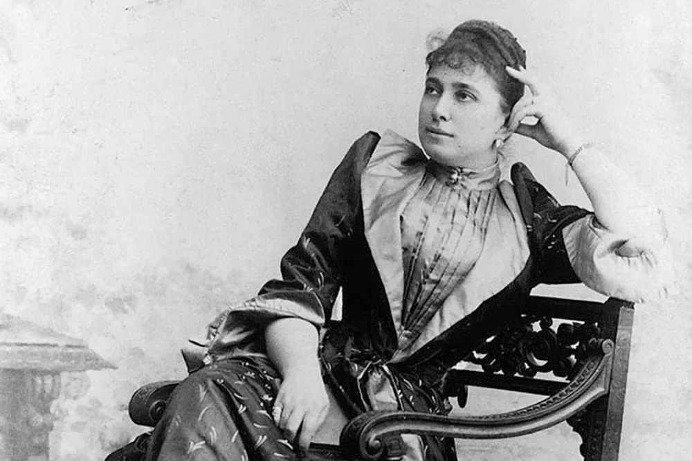 A pesti luxuskurtizán, akinek a lába előtt hevert az arisztokrácia, ő mégis egy pocsék író miatt lőtte át a tüdejét