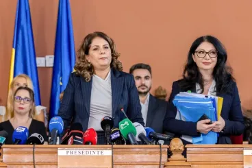 Öt hónappal nyugdíjazása után visszamegy dolgozni a bírónő, akit „felhívott Lia”