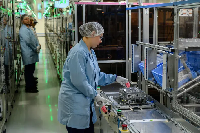 Tavaly is zsugorodott a magyar ipar