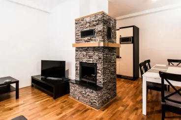 Jól néz ki a kandalló ezekben a lakásokban? Amikor nem csak dísznek van a tűz