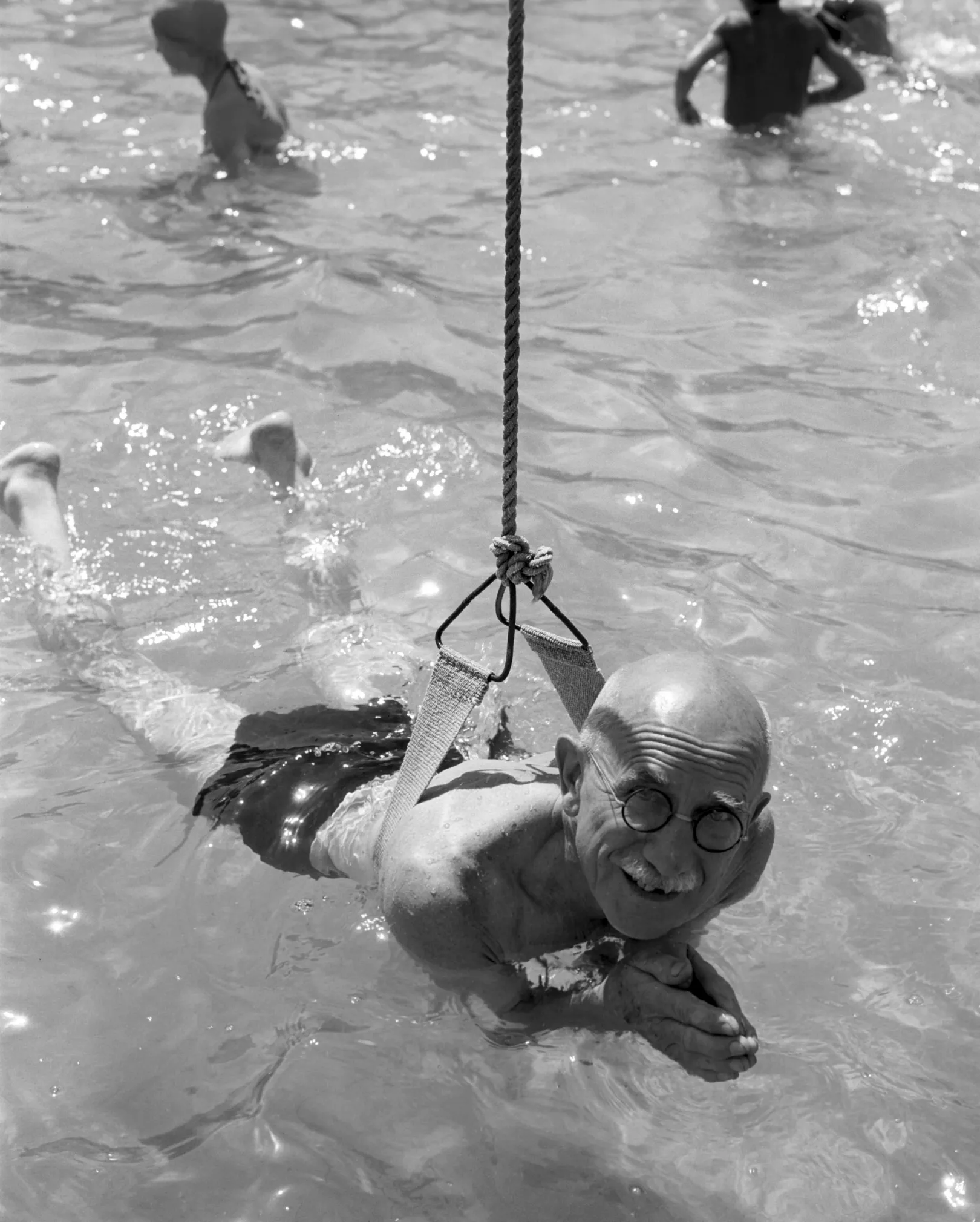Úszásoktatás a Császár fürdőben 1958-ban – Fotó: Keleti Éva / MTVA