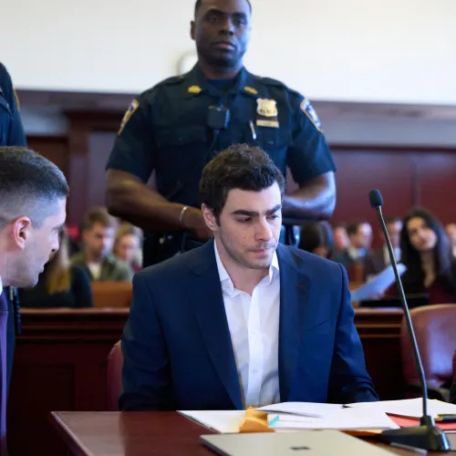 Júniusra írták ki Luigi Mangione tárgyalását Kép