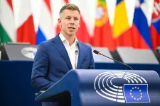 Visszaviszi Magyarországot Európába, de konstruktívan kritikus lesz – ígéri a Tisza programja