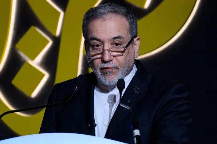 Irán külügyminisztere szerint csapást mérnek a térségbeli amerikai bázisokra, ha az USA támad