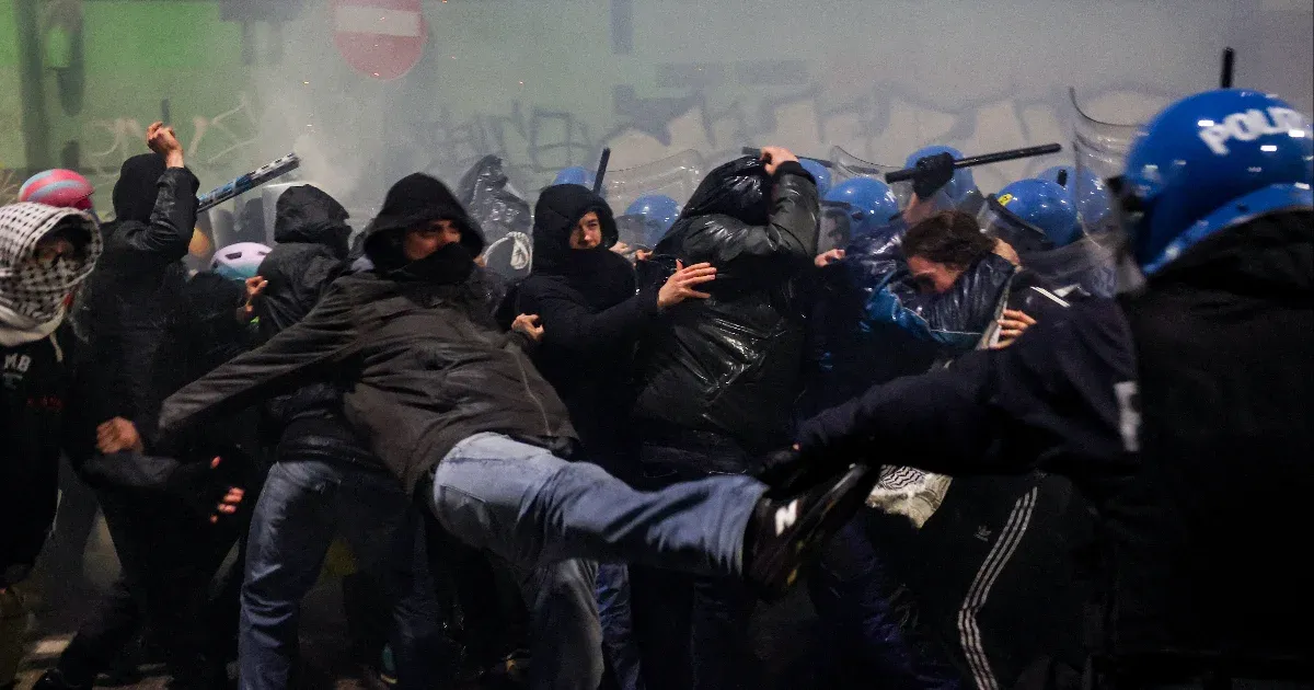 Több ezren tüntettek Milánóban a téli olimpia ellen, a rendőrség vízágyút is bevetett a tömegoszlatáshoz