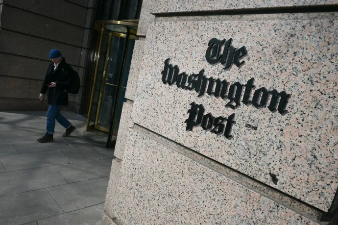 Lemondott a Washington Post vezérigazgatója, miután 300 újságírót kirúgtak a laptól
