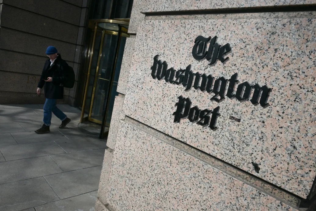 Lemondott a Washington Post vezérigazgatója, miután 300 újságírót kirúgtak a laptól