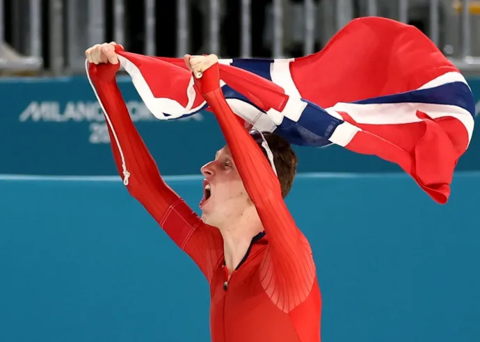 Sander Eitrem ünnepel a győzelme után – Fotó: Yves Herman / Reuters