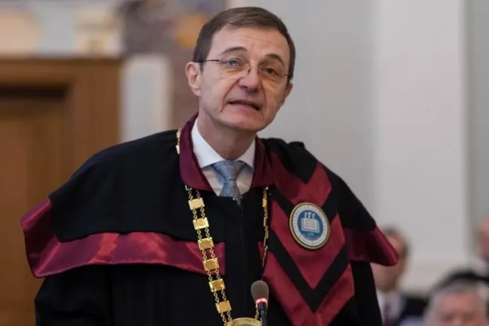 Bebetonozták volna Ioan-Aurel Popot a Román Akadémia elnöki tisztségébe