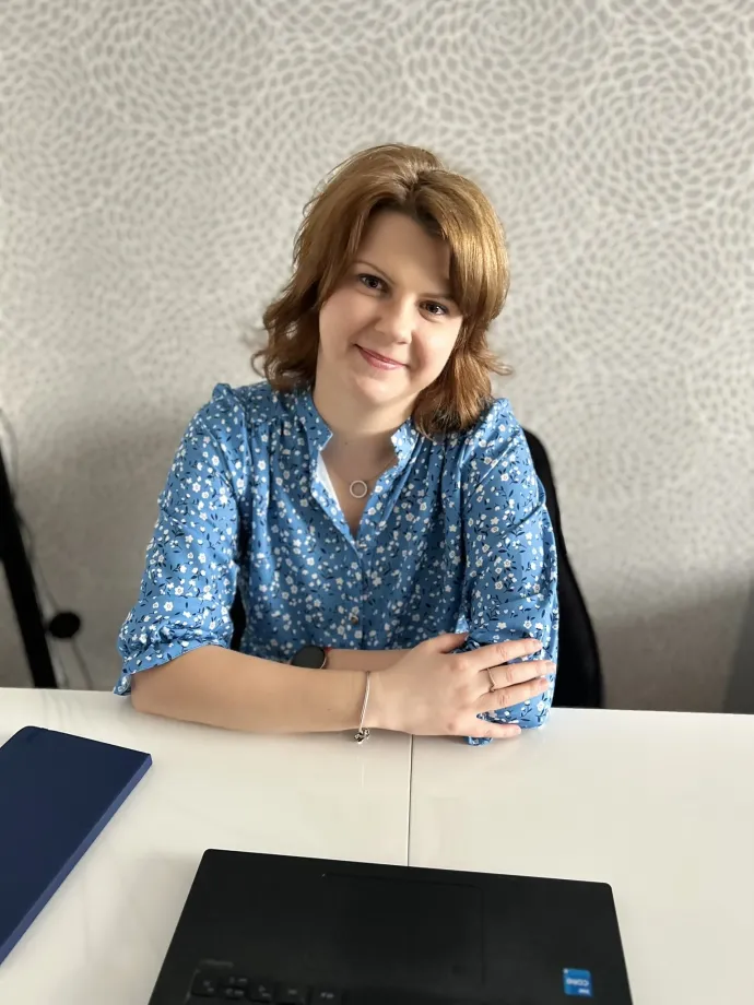 Jáger Nikoletta, az SZTE Sansz Iroda gyógypedagógusa, a Klub csoportvezetője – Fotó: SZTE