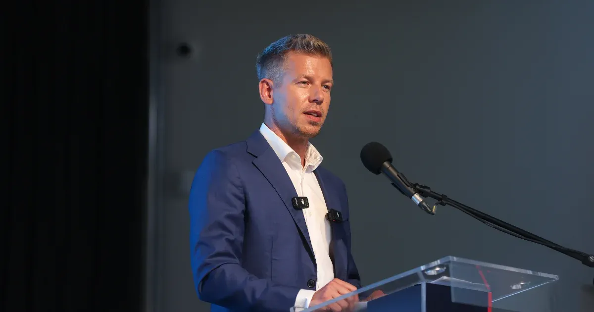 Magyar Péter azonnali lépéseket és a politikai felelősök megbüntetését követeli a mérgező gödi Samsung-gyár miatt