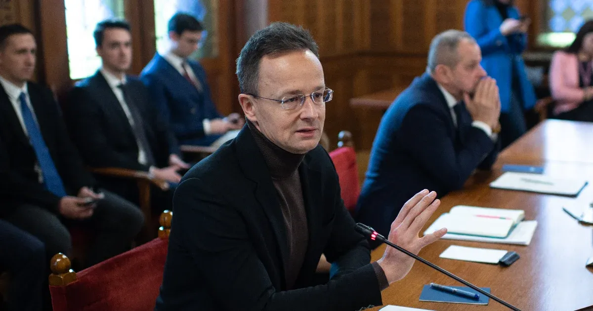 Magyar Péter szerint Szijjártó Péternek azonnal távoznia kell, mert mindent tudott a gödi akkugyárban történtekről