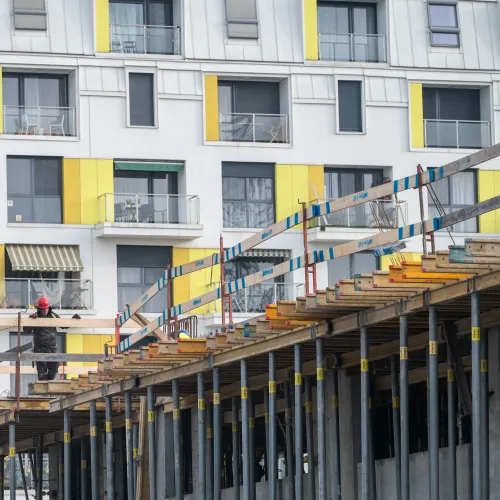 „Kritikus hiány” van a lakásokból az EU-ban, egy sor javaslattal kezelné az EP lakhatási bizottsága Kép