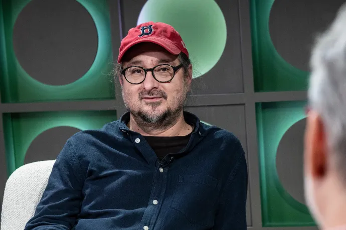 Abba pusztulok bele, amit elhallgattak előlem – erős idézetek Cserna-Szabó András interjújából